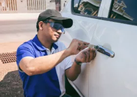 Car Locksmith in Fort Bragg, CA